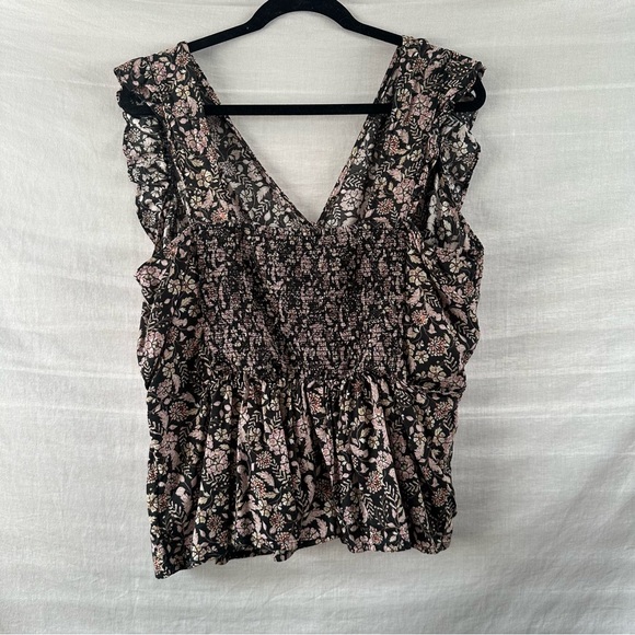Old Navy Cropped Ruffle Tank - Picture 2 of 4